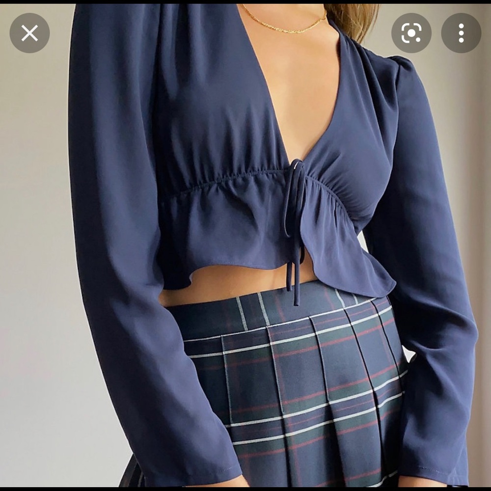 NWT Aritzia Sunday Best Navy Tie Front Top